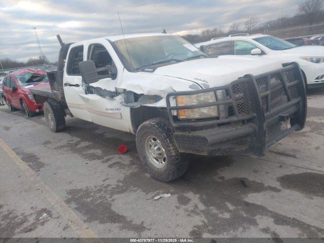  Salvage Chevrolet Silverado 2500