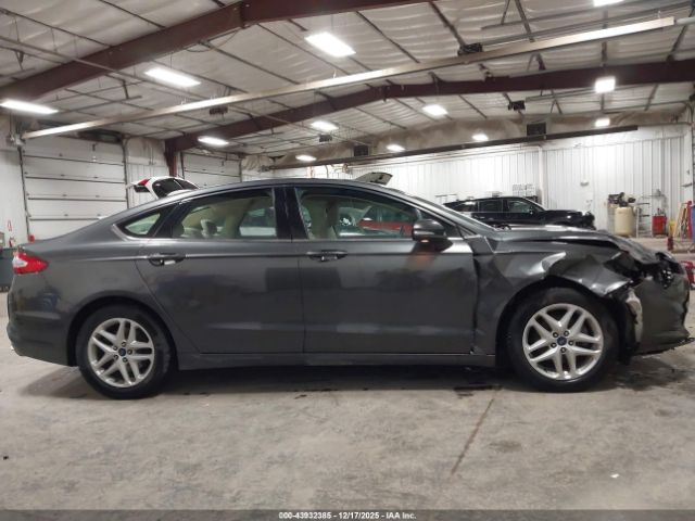 Ford Fusion Se Image 8