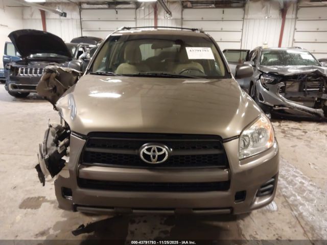 Toyota RAV4 Image 15