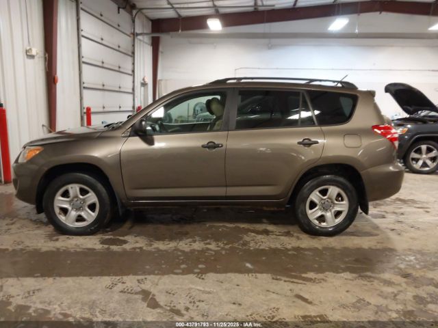 Toyota RAV4 Image 19