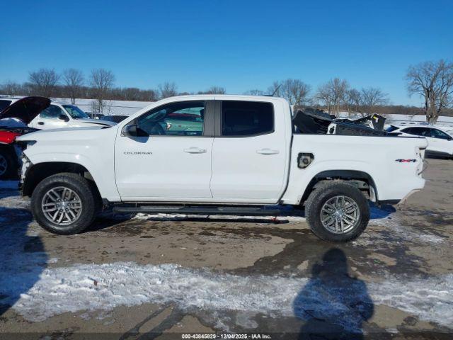 Chevrolet Colorado 4wd Lt Image 18