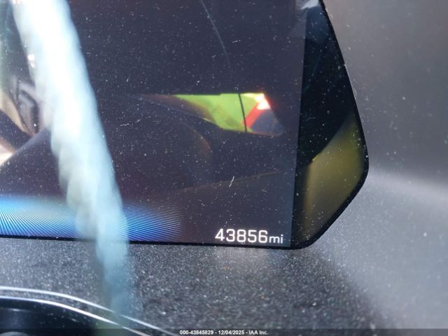 Chevrolet Colorado 4wd Lt Image 13