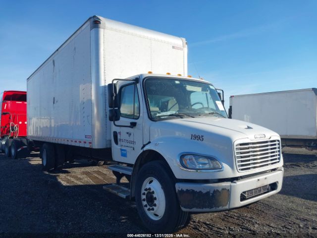 Freightliner M2 106 Image 1