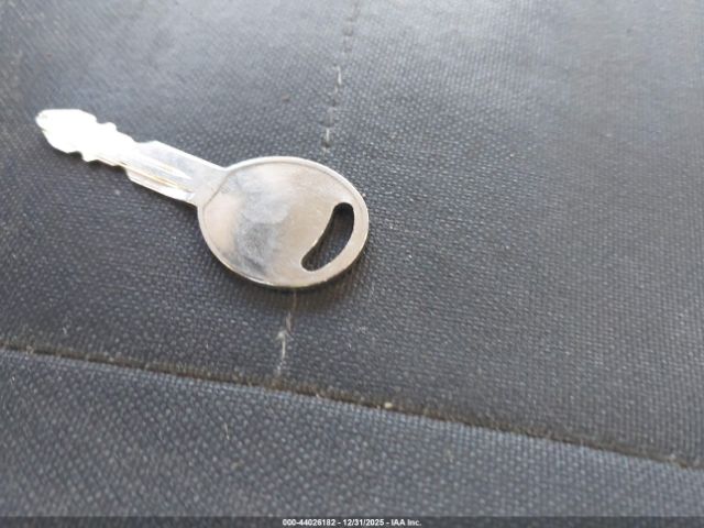 Freightliner M2 106 Image 8