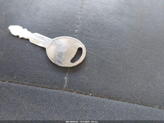 Freightliner M2 106 Image 8