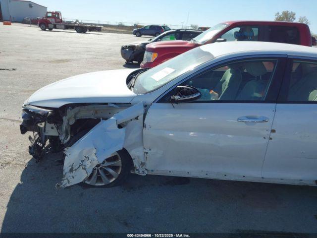 Kia Optima Lx Image 8