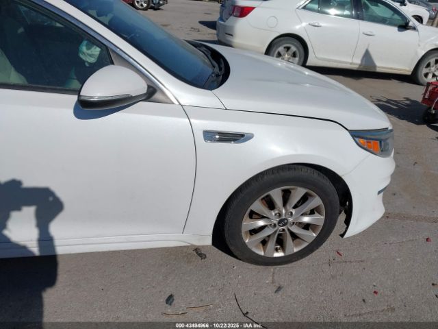 Kia Optima Lx Image 10