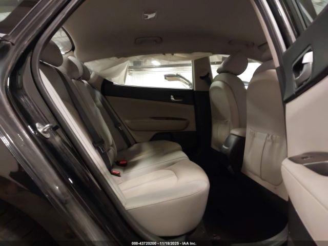 Kia Optima Lx Image 7