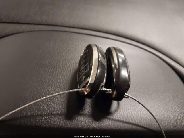 Nissan Pathfinder Platinum Image 3