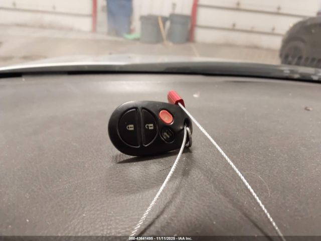 Toyota Avalon Touring Image 6