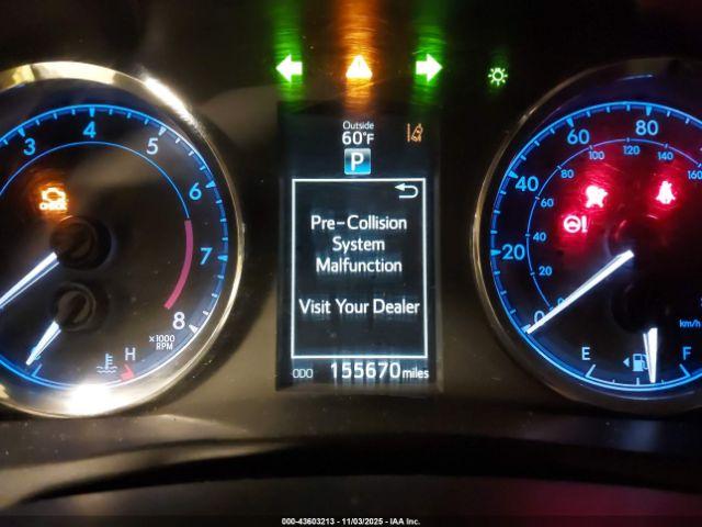 Toyota Corolla Se Image 17