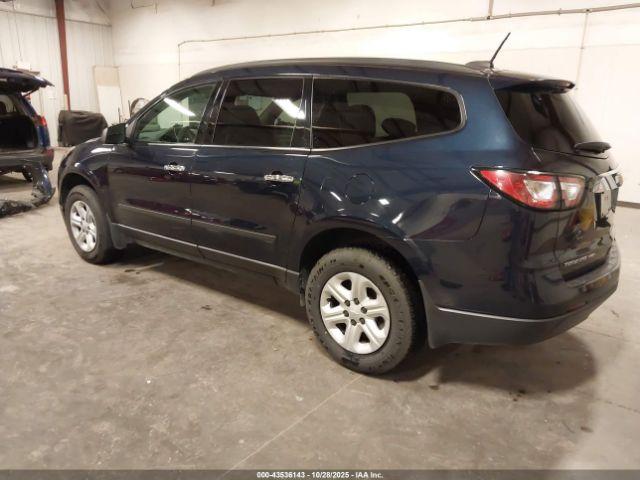 Chevrolet Traverse Ls Image 8