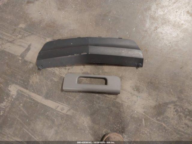 Chevrolet Traverse Ls Image 2