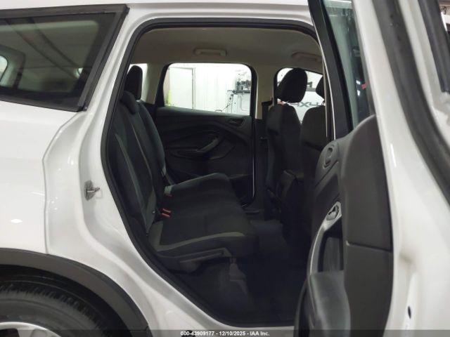 Ford Escape S Image 13