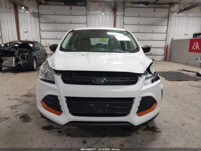 Ford Escape S Image 14