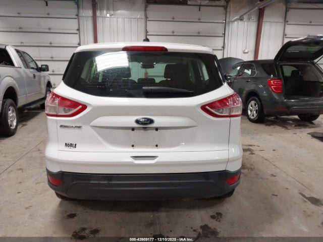 Ford Escape S Image 11