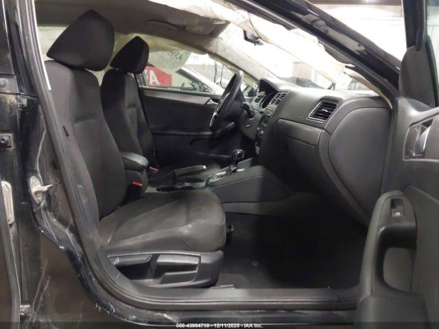 Volkswagen Jetta 1.8t Se Image 14