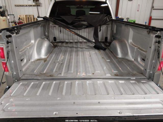 Ford F-150 Xlt Image 14