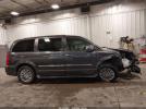 Chrysler Town & Country Touring-l Image 10