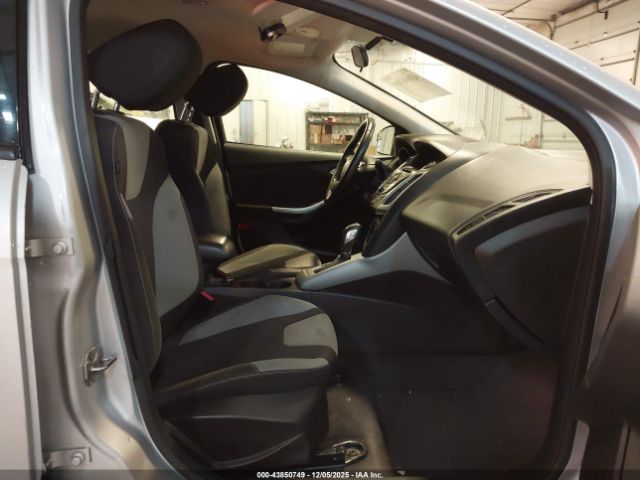 Ford Focus Se Image 11