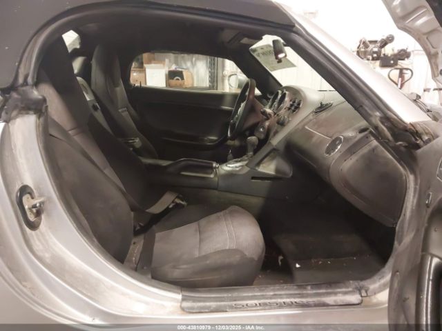 Pontiac Solstice Image 14