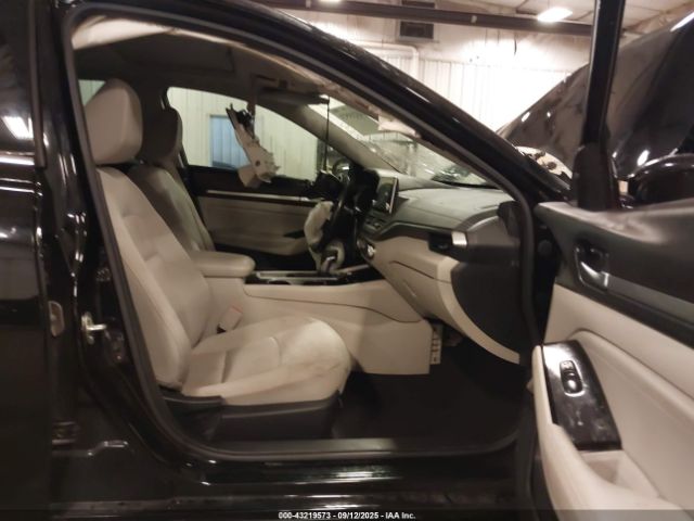 Nissan Altima Sv Intelligent Awd Image 10