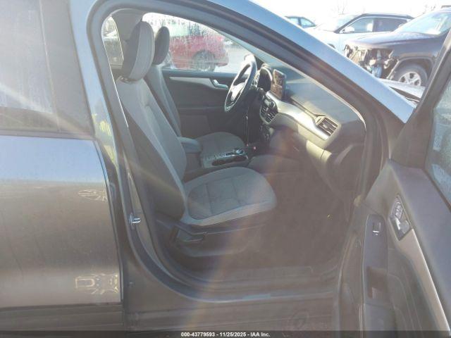 Ford Escape Se Image 12