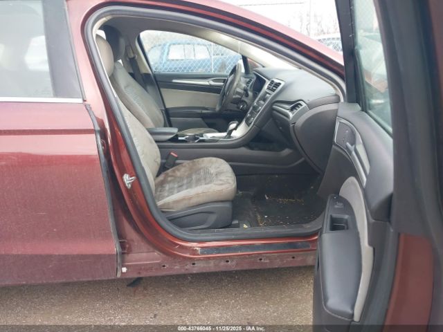 Ford Fusion S Image 8