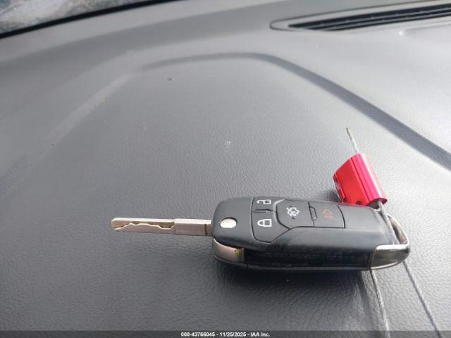 Ford Fusion S Image 11