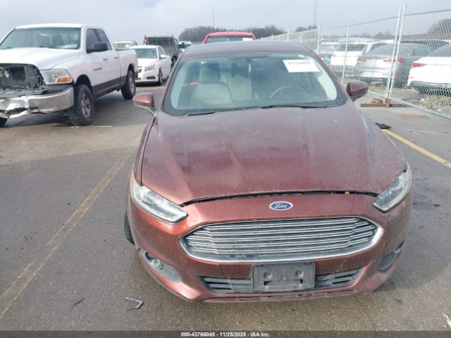 Ford Fusion S Image 2