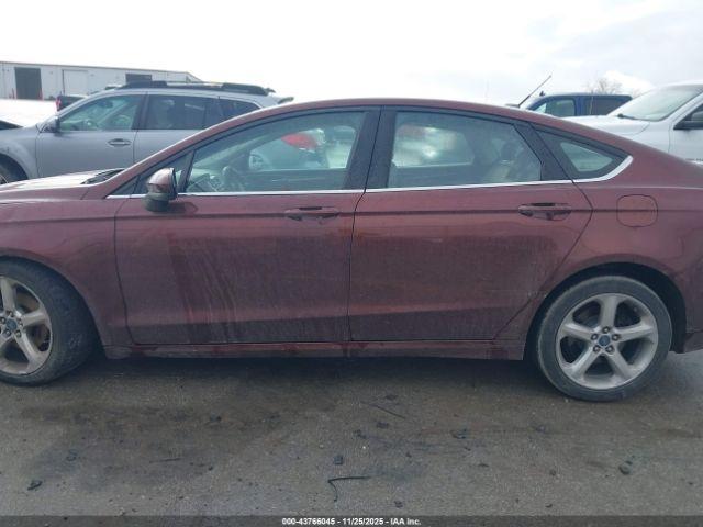 Ford Fusion S Image 14
