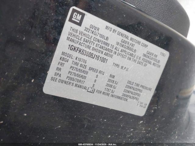 GMC Yukon Denali Image 13