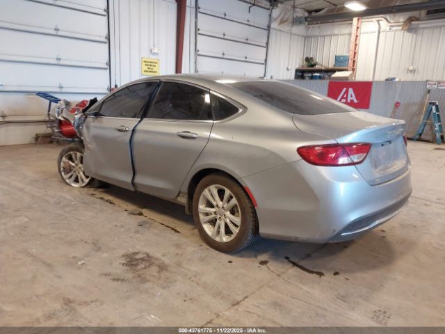 Chrysler 200 Limited Image 3