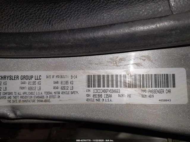 Chrysler 200 Limited Image 6