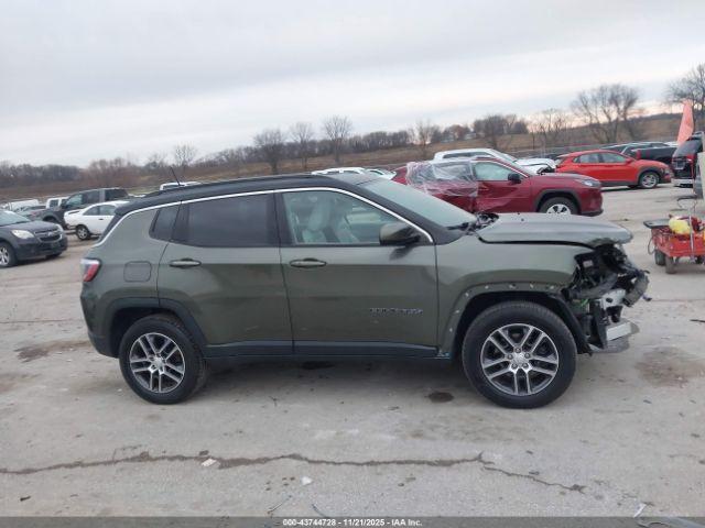 Jeep Compass Latitude 4x4 Image 6