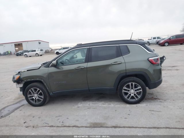 Jeep Compass Latitude 4x4 Image 11