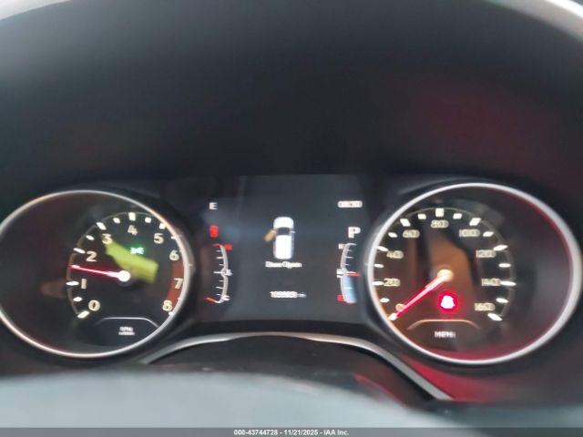 Jeep Compass Latitude 4x4 Image 3