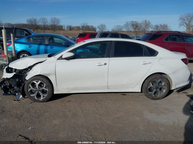 Kia Forte Lxs Image 14