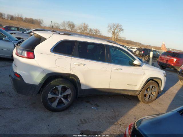 Jeep Cherokee Limited 4x4 Image 5