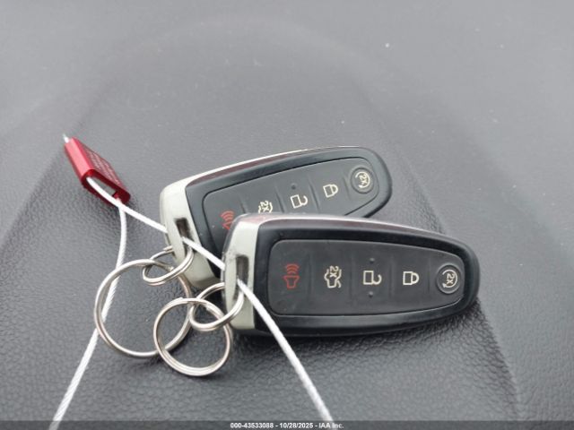 Ford Edge Limited Image 15