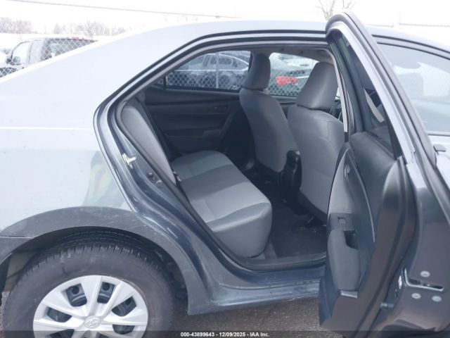 Toyota Corolla L Image 2