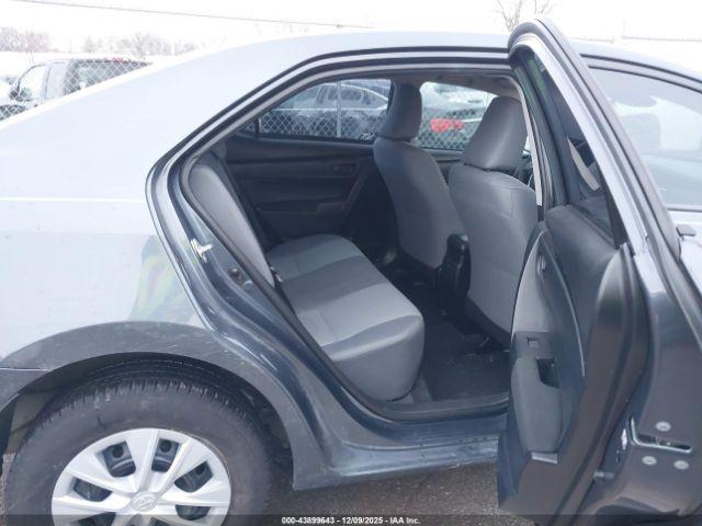 Toyota Corolla L Image 2