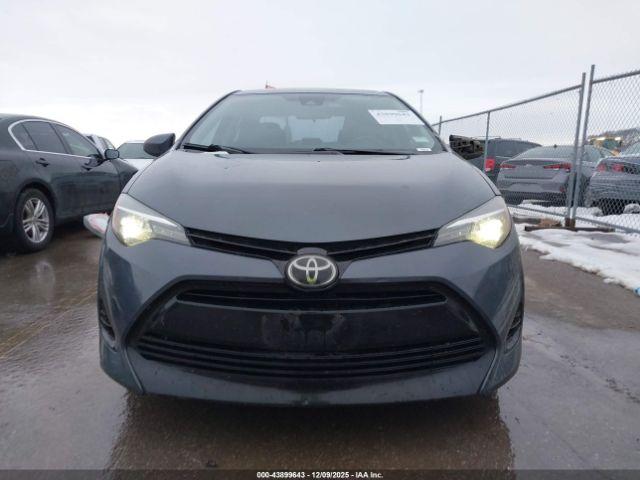 Toyota Corolla L Image 7