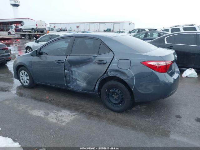 Toyota Corolla L Image 9