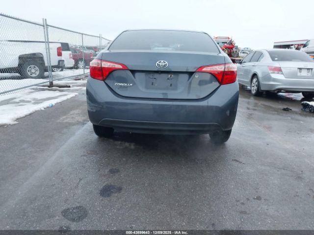 Toyota Corolla L Image 12