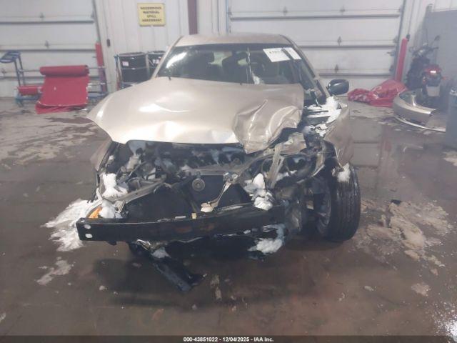 Toyota Corolla Ce Image 3