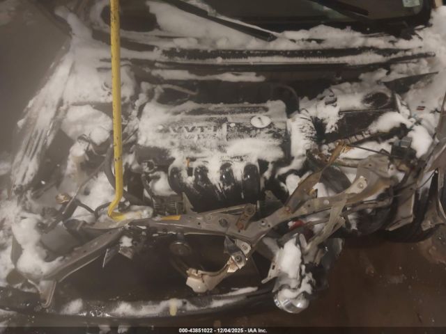 Toyota Corolla Ce Image 12