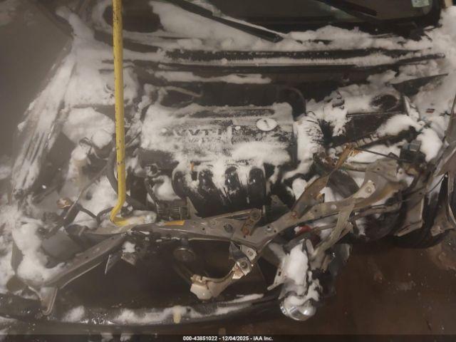 Toyota Corolla Ce Image 12