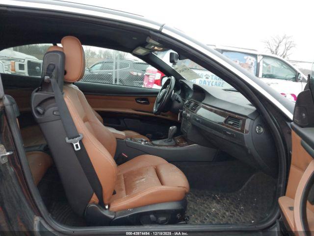 BMW 3 Series Image 8