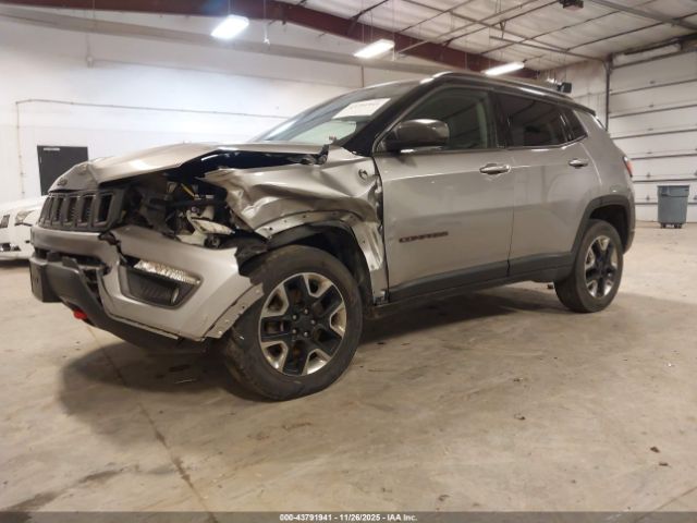 Jeep Compass Trailhawk 4x4 Image 14